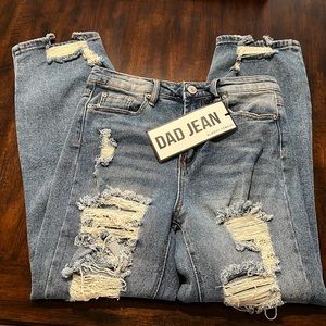 Dad Jeans Almost Famous NWT Destroyed Distressed Jeans Size 5